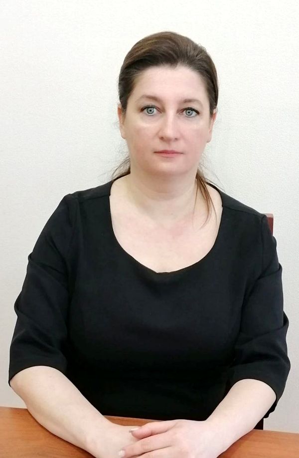 Хальзова Оксана Валерьевна.