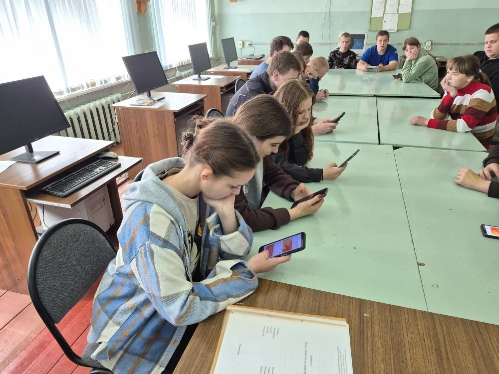Федеральная программа Росмолодёжи «Проводники смыслов. Новый маршрут» начала работу в Демянском округе.